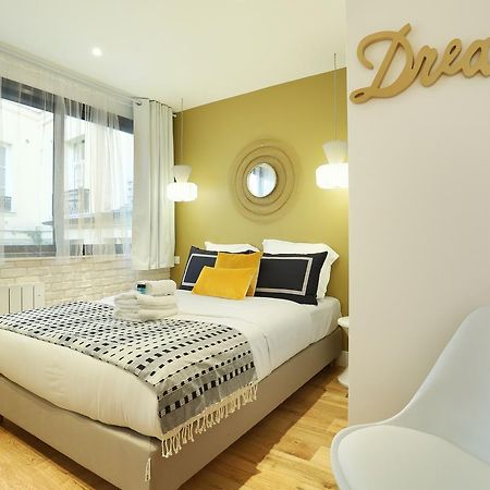 Rent A Room - Residence Blanche Parijs Buitenkant foto
