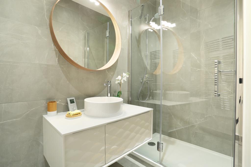 Rent A Room - Residence Blanche Parijs Buitenkant foto