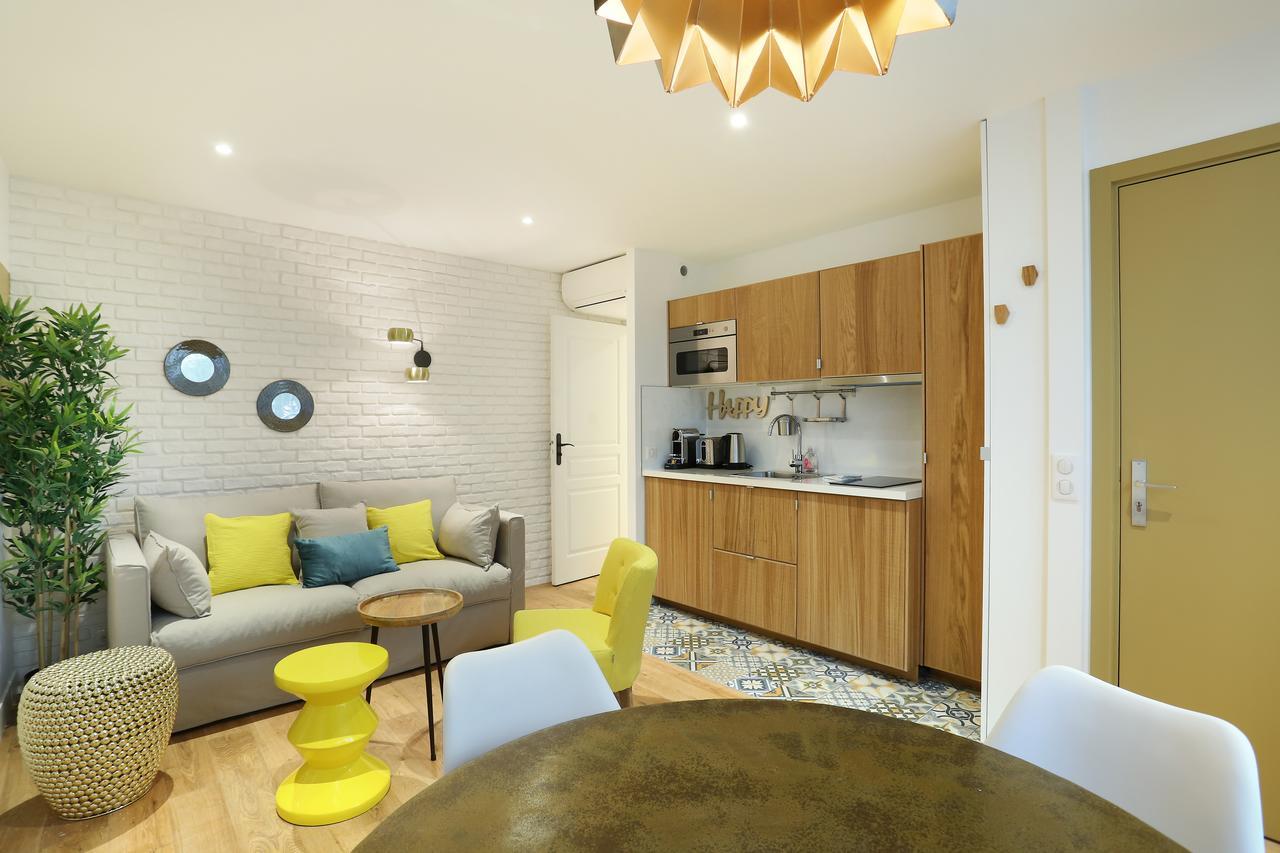 Rent A Room - Residence Blanche Parijs Buitenkant foto