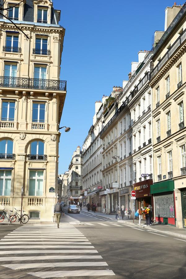 Rent A Room - Residence Blanche Parijs Buitenkant foto